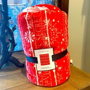 Victoria Secret Sherpa Blanket - Holiday Edition